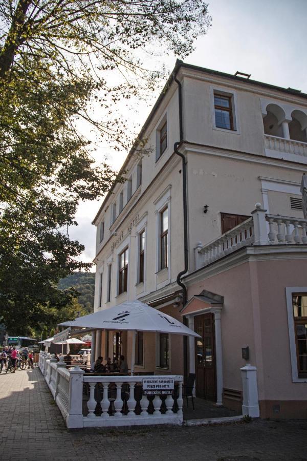 Grandhotel Sluchatko - Ex Zamecky Hotel Vranov nad Dyjí Eksteriør billede